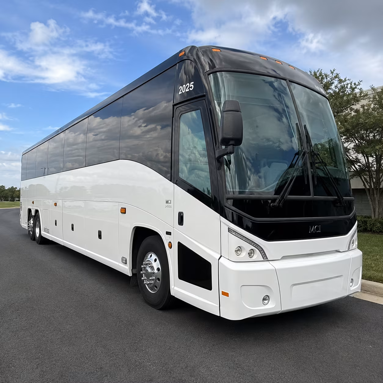 buses to starlight theatre that handle the swope park approach