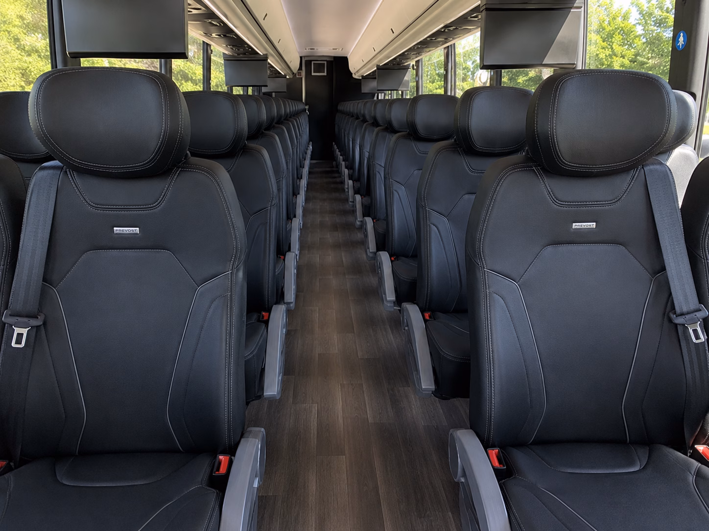 charter buses for kansas city weddings at barn and farm venues