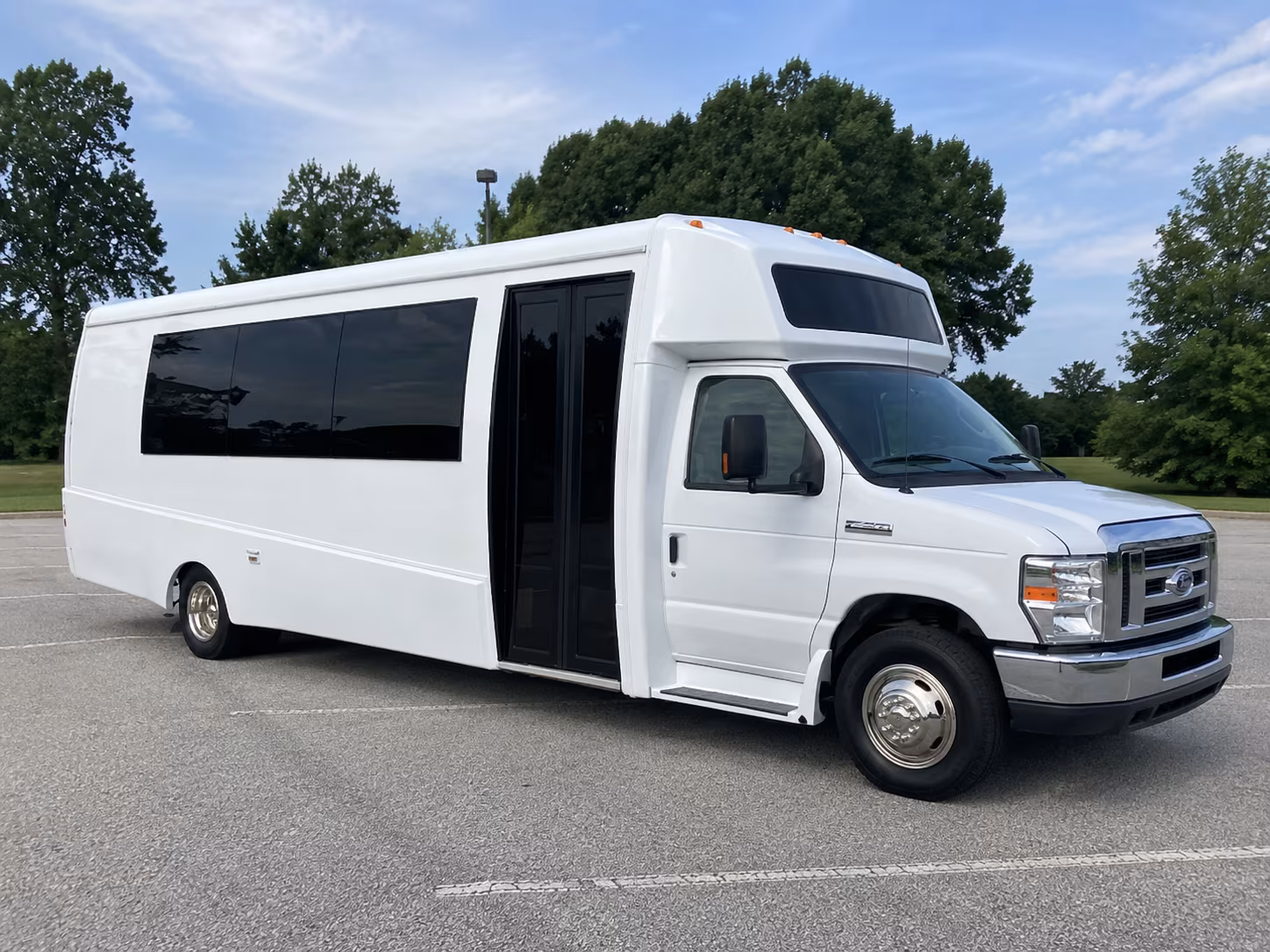kansas city 18 passenger party bus