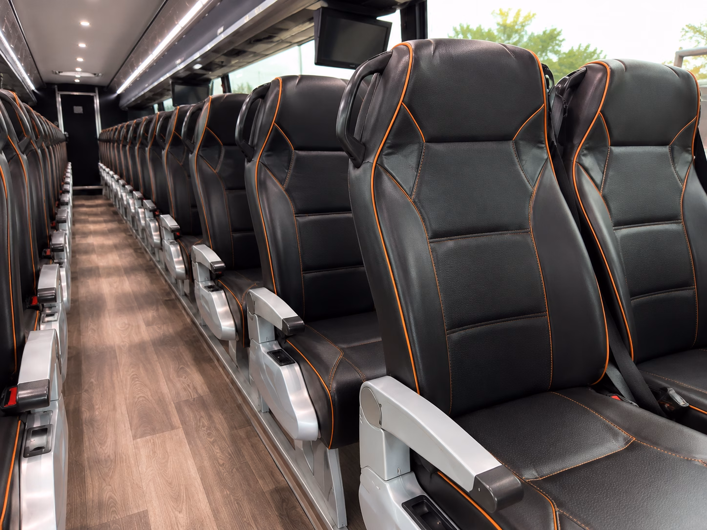 prom bus rentals for liberty kearney and platte county high schools